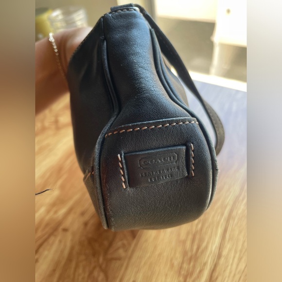 Coach | Demi Leather Baguette Shoulder Bag 7785 - Black - Picture 6 of 12